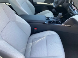 Toyota Camry XLE (Natl) 2026