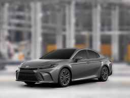 Toyota Camry XLE (Natl) 2026
