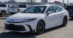 Toyota Camry SE (Natl) 2026