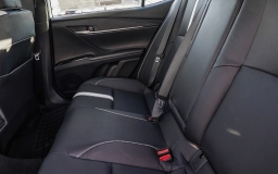 Toyota Camry SE (Natl) 2026