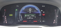 Toyota Camry SE (Natl) 2026