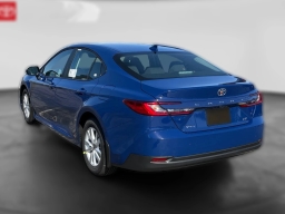 Toyota Camry LE (Natl) 2026