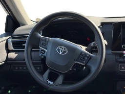 Toyota Camry LE (Natl) 2026