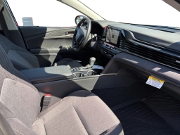 Toyota Camry LE (Natl) 2026