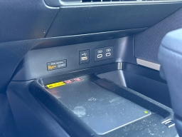 Toyota Camry LE (Natl) 2026