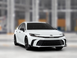 Toyota Camry Nightshade (Natl) 2026