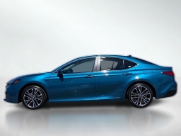 Toyota Camry XLE (Natl) 2026