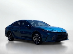 Toyota Camry XLE (Natl) 2026