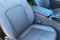 Toyota Camry XLE (Natl) 2026