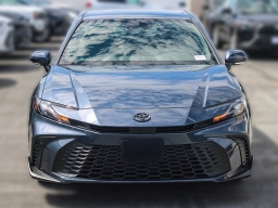 Toyota Camry SE (Natl) 2026