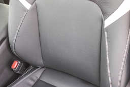 Toyota Camry SE (Natl) 2026