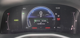 Toyota Camry SE (Natl) 2026