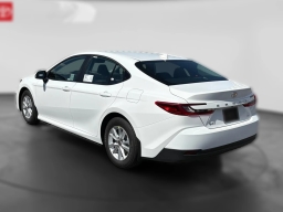Toyota Camry LE (Natl) 2026