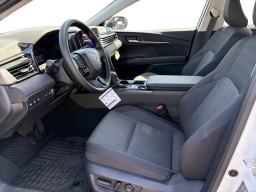 Toyota Camry LE (Natl) 2026