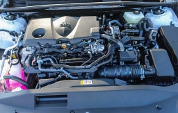 Toyota Camry SE (Natl) 2026