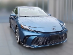 Toyota Camry SE (Natl) 2026