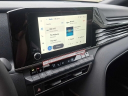 Toyota Camry SE (Natl) 2026