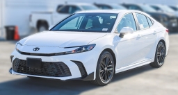 Toyota Camry SE (Natl) 2026