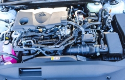 Toyota Camry SE (Natl) 2026