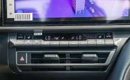 Toyota Camry SE (Natl) 2026