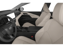 Toyota Camry XLE (Natl) 2026