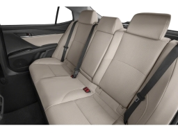 Toyota Camry XLE (Natl) 2026