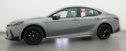 Toyota Camry SE (Natl) 2026