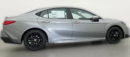 Toyota Camry SE (Natl) 2026