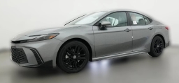 Toyota Camry SE (Natl) 2026