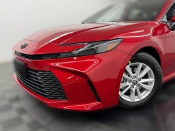 Toyota Camry LE (Natl) 2026