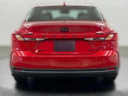 Toyota Camry LE (Natl) 2026