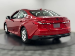 Toyota Camry LE (Natl) 2026