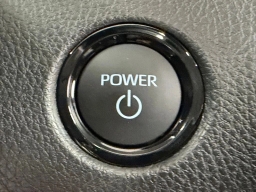 Toyota Camry LE (Natl) 2026