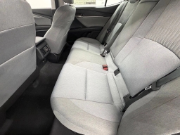 Toyota Camry LE (Natl) 2026