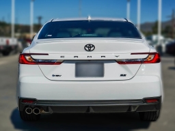 Toyota Camry SE (Natl) 2026