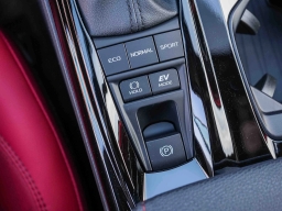 Toyota Camry XSE (Natl) 2026