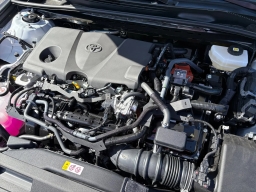 Toyota Camry SE (Natl) 2026