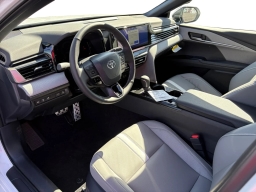 Toyota Camry SE (Natl) 2026