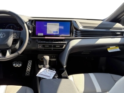 Toyota Camry SE (Natl) 2026