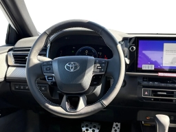 Toyota Camry SE (Natl) 2026