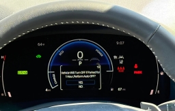 Toyota Camry SE (Natl) 2026