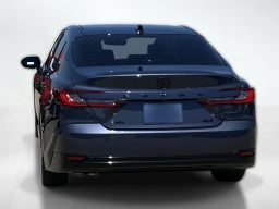 Toyota Camry XLE (Natl) 2026