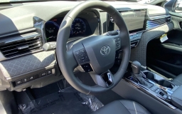 Toyota Camry XLE (Natl) 2026