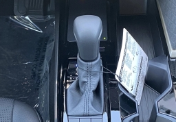 Toyota Camry XLE (Natl) 2026