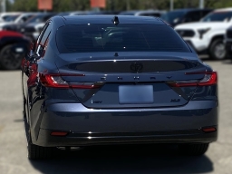 Toyota Camry XLE (Natl) 2026
