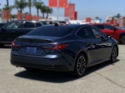 Toyota Camry XLE (Natl) 2026