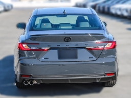 Toyota Camry SE (Natl) 2026