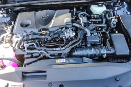 Toyota Camry SE (Natl) 2026