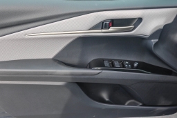 Toyota Camry SE (Natl) 2026