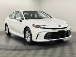 Toyota Camry LE (Natl) 2026